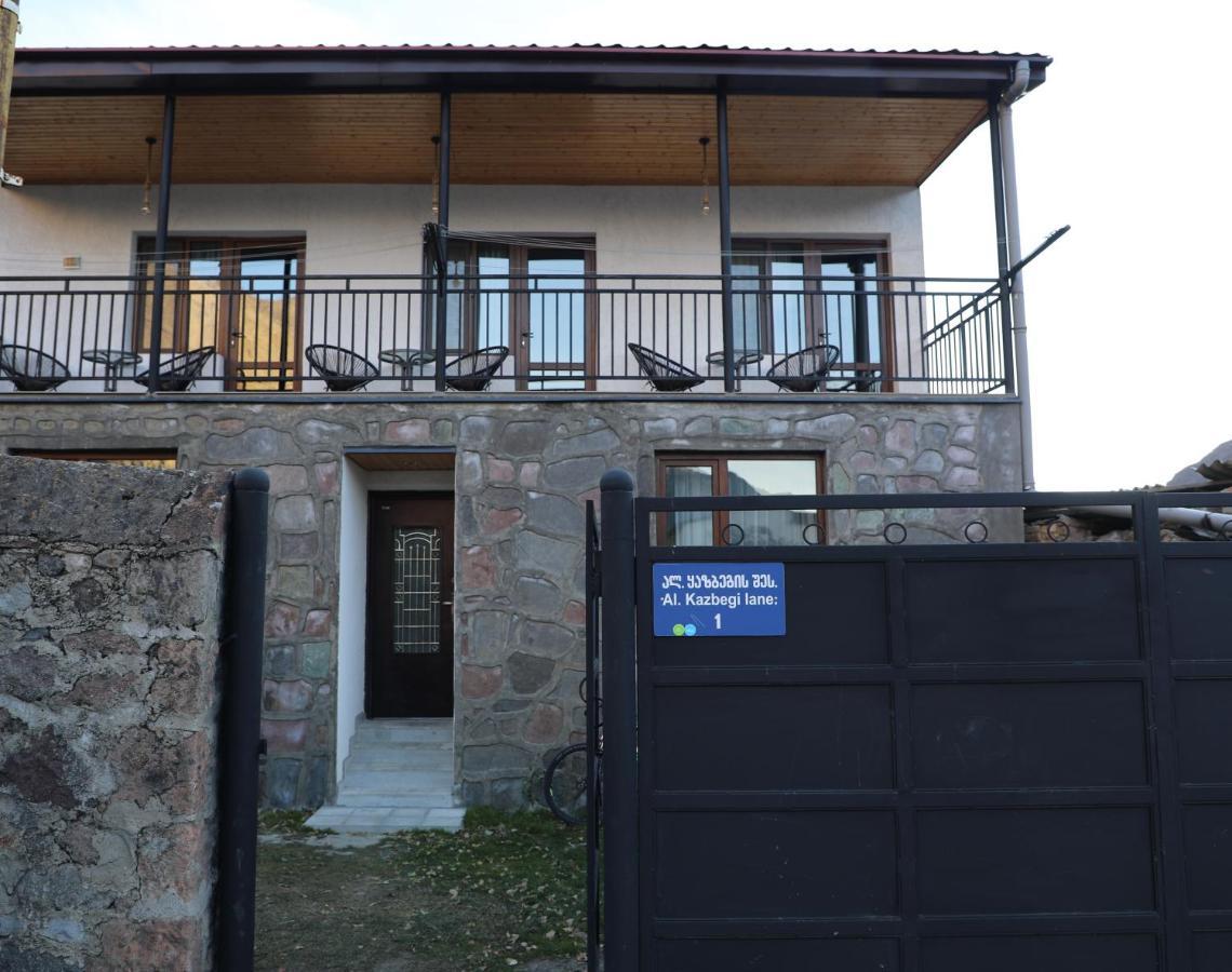 Paradise Inn Kazbegi Exteriör bild