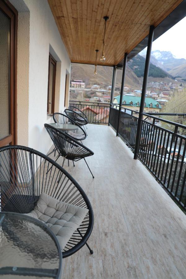 Paradise Inn Kazbegi Exteriör bild